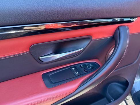 Used 2016 BMW M4 Coupe image 13