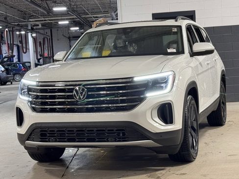 New 2026 Volkswagen Atlas SE image 27