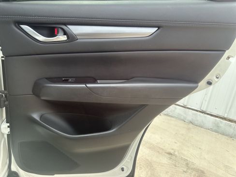 Used 2019 MAZDA CX-5 Touring image 15