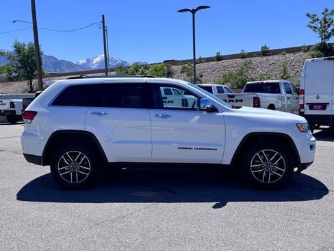 Used 2020 Jeep Grand Cherokee Limited AWD/4WD image 7