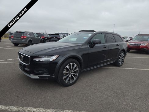 Used 2021 Volvo V90 T6 Cross Country w/ Protection Package Premier image 1