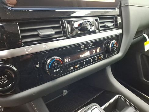 New 2026 Nissan Pathfinder SV image 12