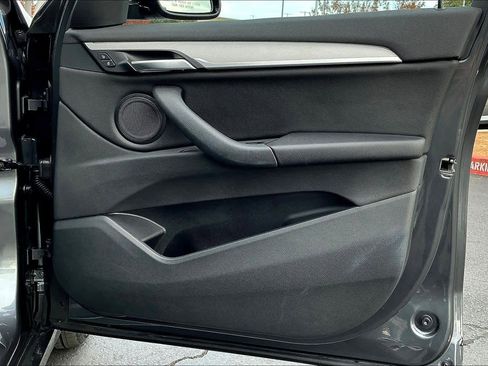 Used 2019 BMW X1 xDrive28i w/ M Sport Package image 27