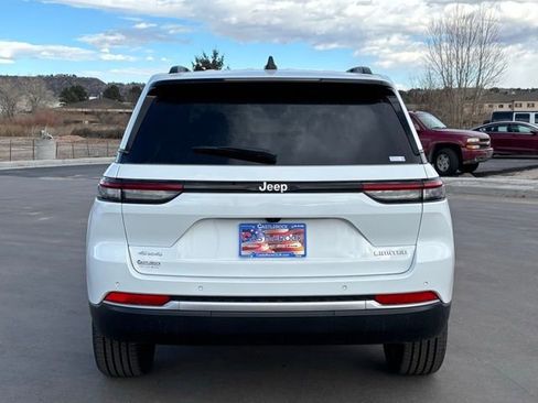 New 2026 Jeep Grand Cherokee Limited w/ Trailer Tow Package AWD/4WD image 4