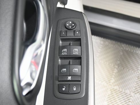 Used 2022 Jeep Cherokee Latitude Lux image 19