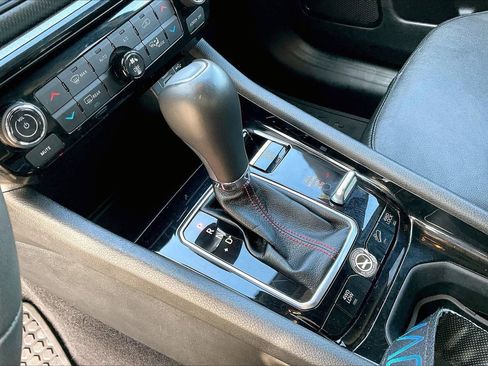 Used 2024 Jeep Compass Trailhawk image 31