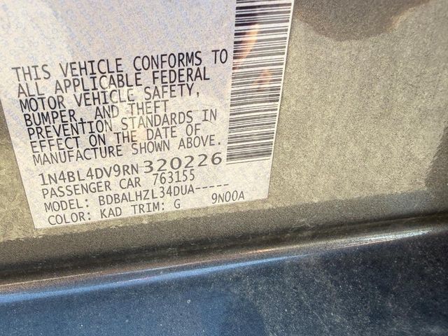 Used 2024 Nissan Altima 2.5 SV FWD image 31