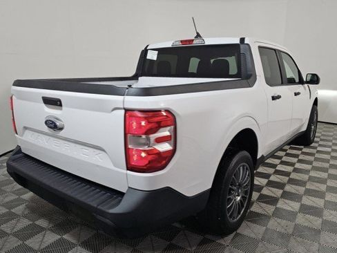 Used 2022 Ford Maverick XL FWD image 2