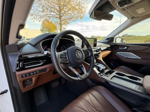 Certified 2025 Acura MDX w/ Advance Package image 2