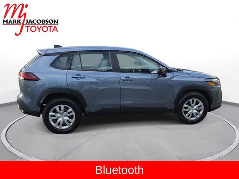 Used 2026 Toyota Corolla Cross L image 6