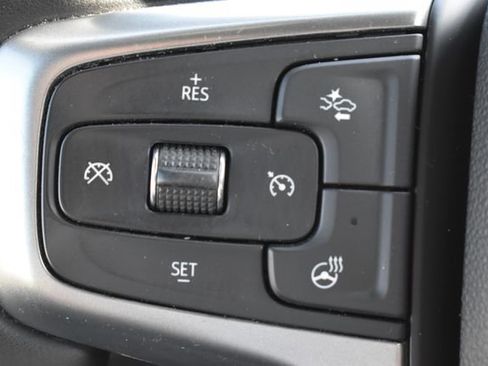 Used 2024 Chevrolet Tahoe Premier AWD/4WD image 25