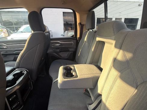Used 2020 RAM 1500 Big Horn AWD/4WD image 40