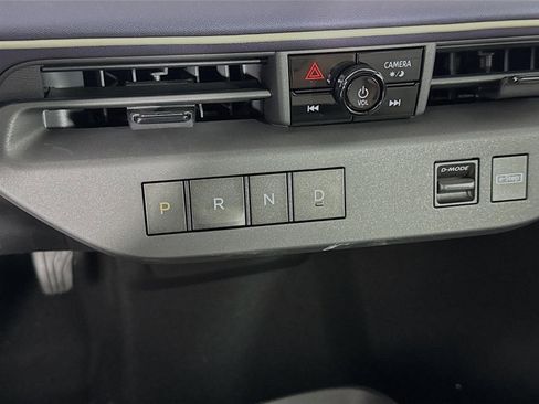 New 2026 Nissan Leaf Platinum+ FWD image 19
