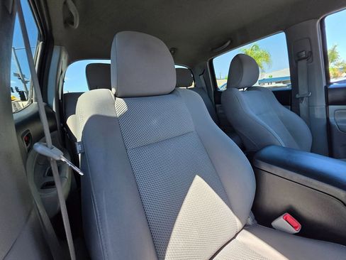 Used 2014 Toyota Tacoma PreRunner w/ TRD Off-Road Package image 15