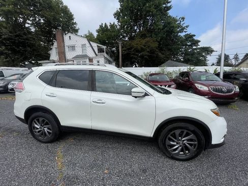 Used 2016 Nissan Rogue SL w/ SL Premium Package AWD/4WD image 4