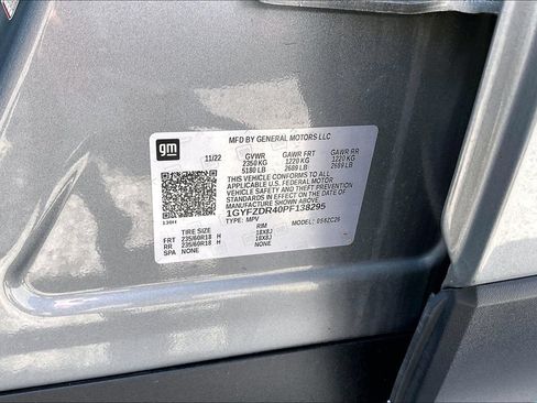 Used 2023 Cadillac XT4 Premium Luxury w/ Cold Weather Package AWD/4WD image 19