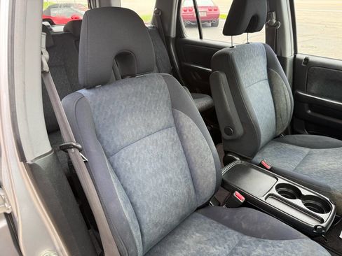 Used 2005 Honda CR-V LX image 67