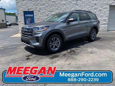 New 2026 Ford Explorer Active w/ Active Comfort Package AWD/4WD image 1