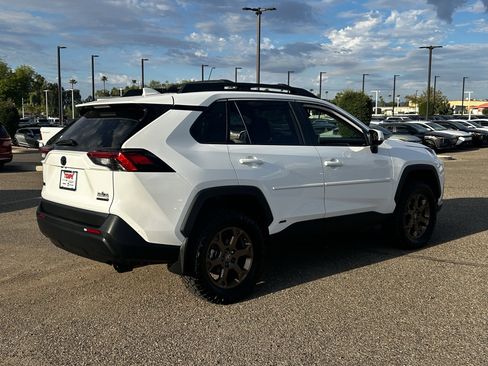 Used 2023 Toyota RAV4 AWD Hybrid image 7