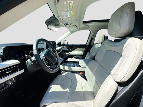 Used 2025 Lincoln Aviator Reserve w/ Equipment Group 201A image 22