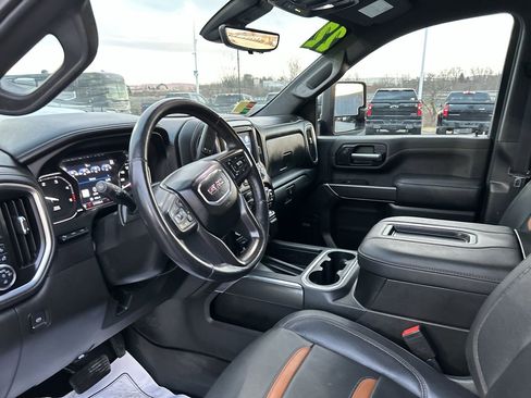 Used 2022 GMC Sierra 3500 AT4 w/ AT4 Preferred Package image 25