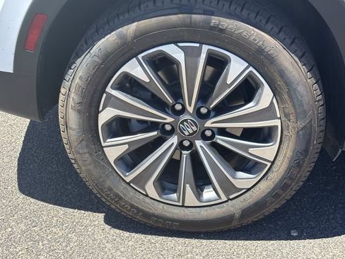 Used 2024 Buick Envision Preferred AWD/4WD image 9