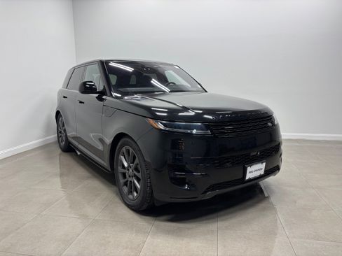 Used 2023 Land Rover Range Rover Sport SE AWD/4WD image 4