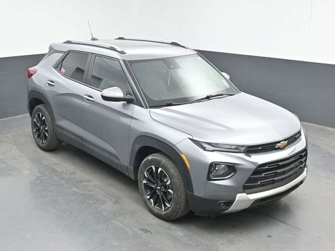 Used 2023 Chevrolet TrailBlazer LT FWD image 19