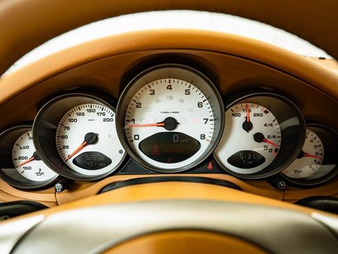 Used 2007 Porsche 911 Carrera S image 32