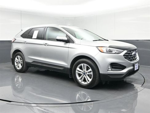 Used 2019 Ford Edge SEL w/ Equipment Group 201A AWD/4WD image 3