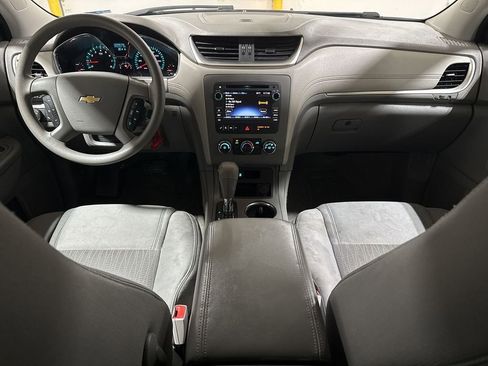 Used 2014 Chevrolet Traverse LS FWD image 10