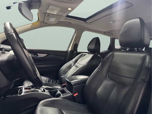 Used 2022 Nissan Rogue Sport SL w/ Premium Package image 22