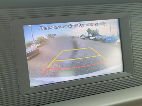 Used 2020 Hyundai Elantra SE FWD image 28