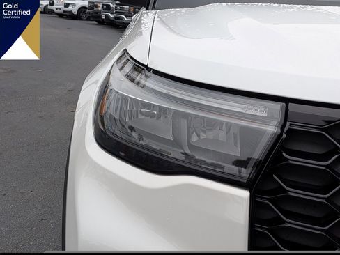 Certified 2025 Ford Explorer ST image 13