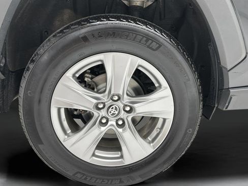 Used 2024 Toyota RAV4 LE AWD/4WD image 7