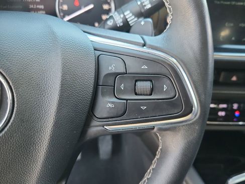 Used 2023 Buick Envision Essence w/ Technology Package I image 23