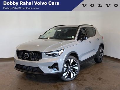 Used 2025 Volvo XC40 B5 Plus w/ Protection Package Premier