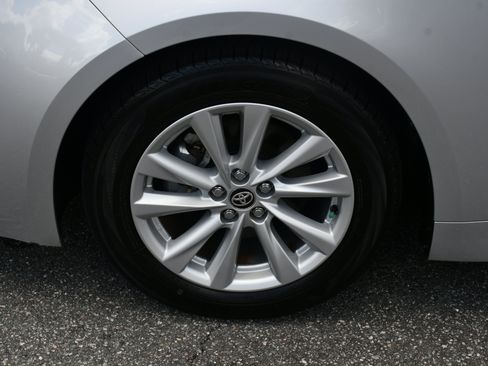 Used 2025 Toyota Corolla SE FWD image 20