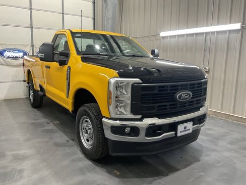 Used 2025 Ford F250 XL w/ 360-Degree Camera Package image 1