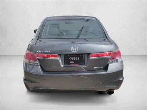 Used 2011 Honda Accord SE image 2