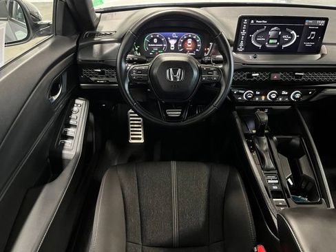 Used 2025 Honda Accord Sport image 18
