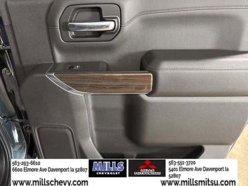 Used 2020 Chevrolet Silverado 1500 RST image 15