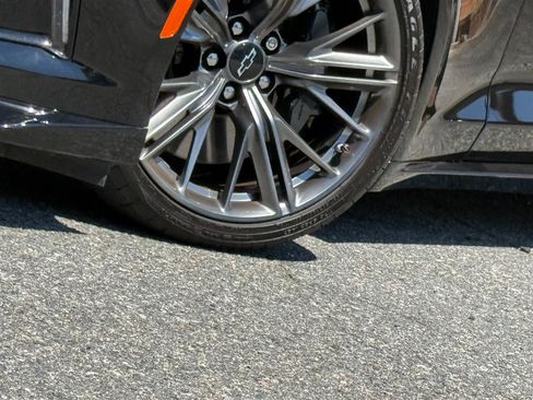 Used 2023 Chevrolet Camaro ZL1 RWD image 5