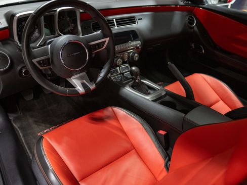 Used 2010 Chevrolet Camaro SS w/ RS Package RWD image 12