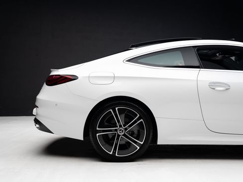 Used 2024 Mercedes-Benz CLE 300 4MATIC Coupe w/ Driver Assistance Package image 36