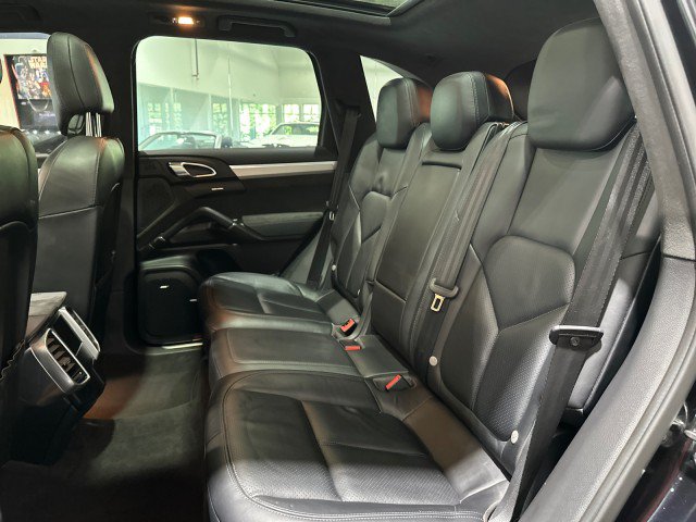 Used 2014 Porsche Cayenne GTS AWD/4WD image 43