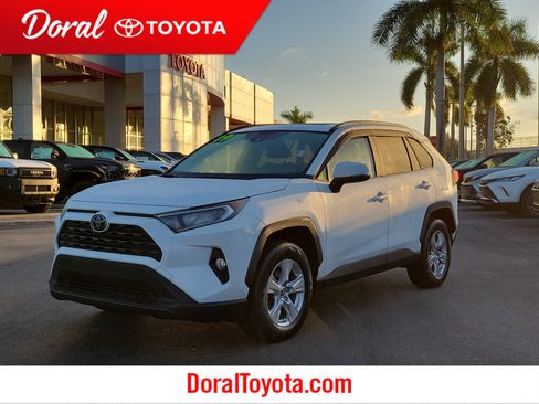 Used 2019 Toyota RAV4 XLE image 1