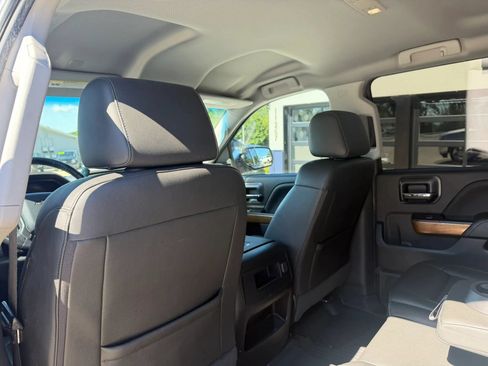 Used 2018 Chevrolet Silverado 1500 LTZ w/ Sport Package AWD/4WD image 36