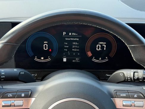 Used 2025 Hyundai Kona SEL FWD image 14