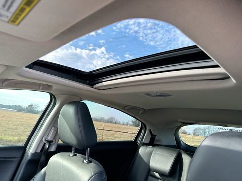 Used 2018 Honda HR-V EX-L image 21